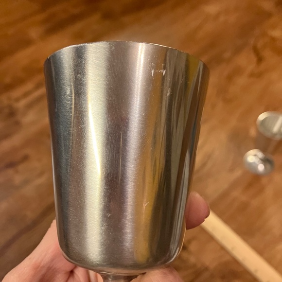 Two Woodbury Pewter satin finish wine goblets - Picture 7 of 8
